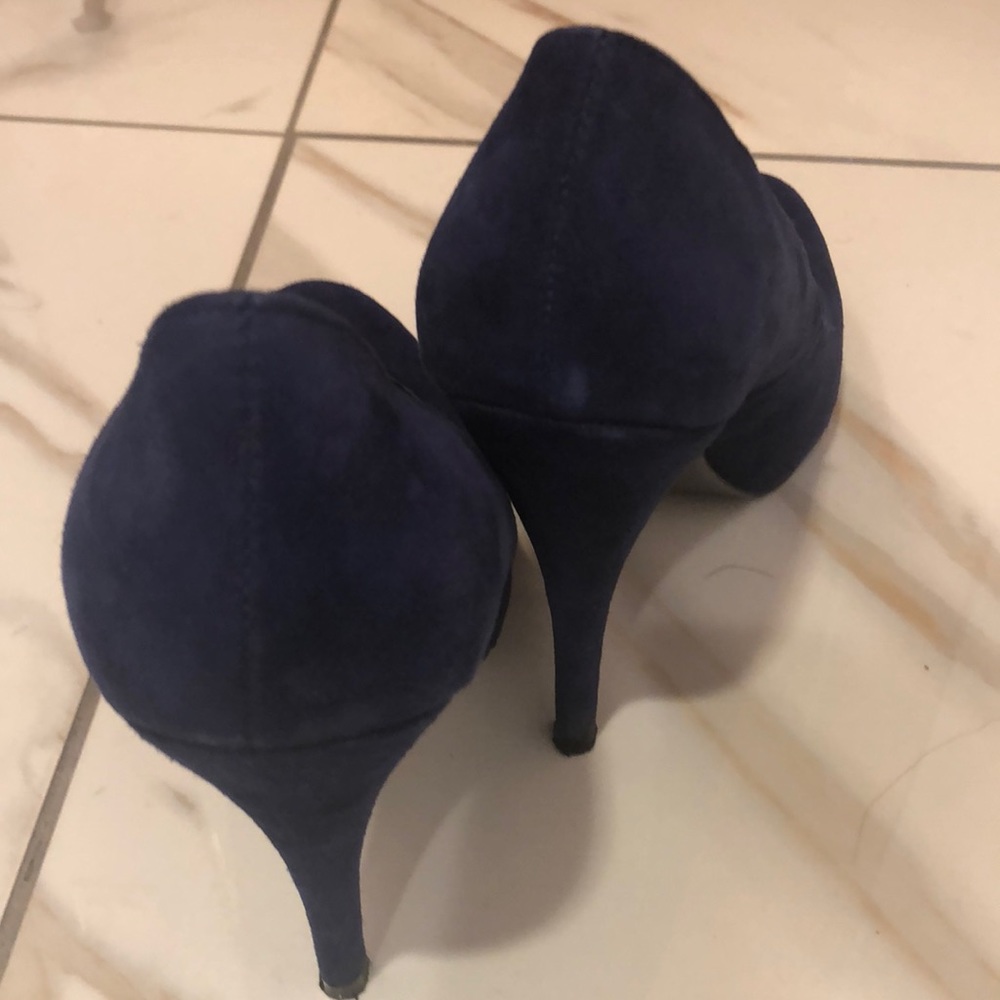 👠 - Picture 2 of 3